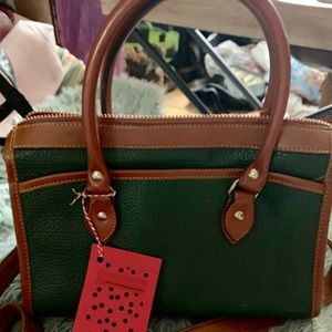 Great leather green & brown satchel 👜👍🏼💋
